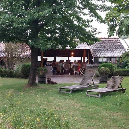 Wunderschoenes Mit Sauna Im Hofgut Villa